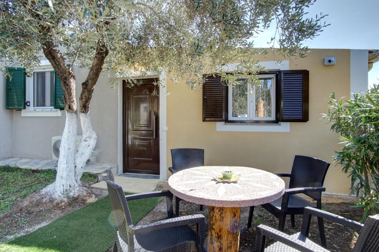 Terezina Wood House Villa Kanakades Luaran gambar